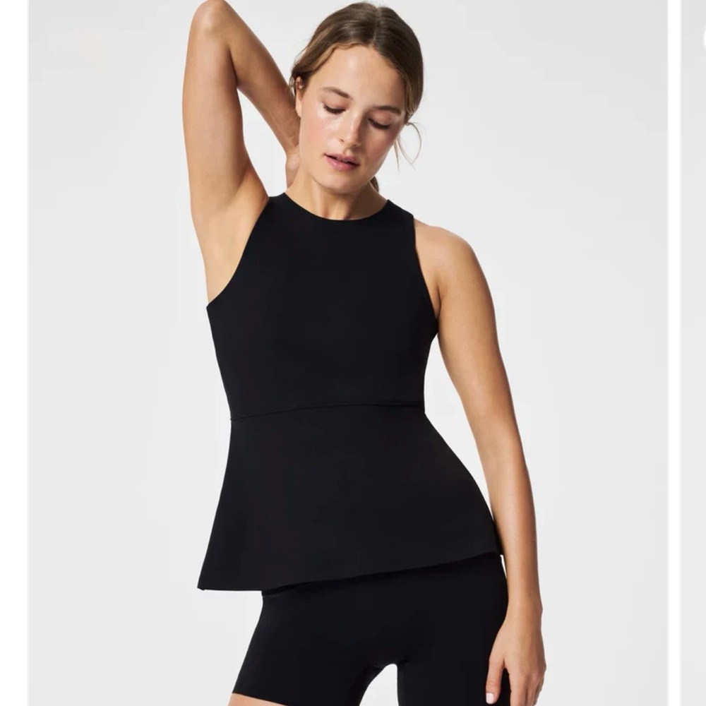 SPANX Active Peplum Top